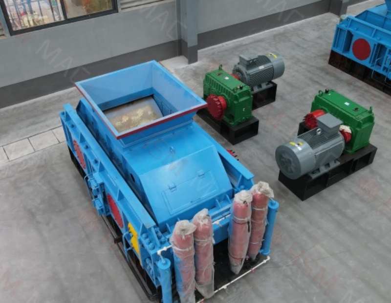 埋弧焊焊劑對(duì)輥破碎機(jī)